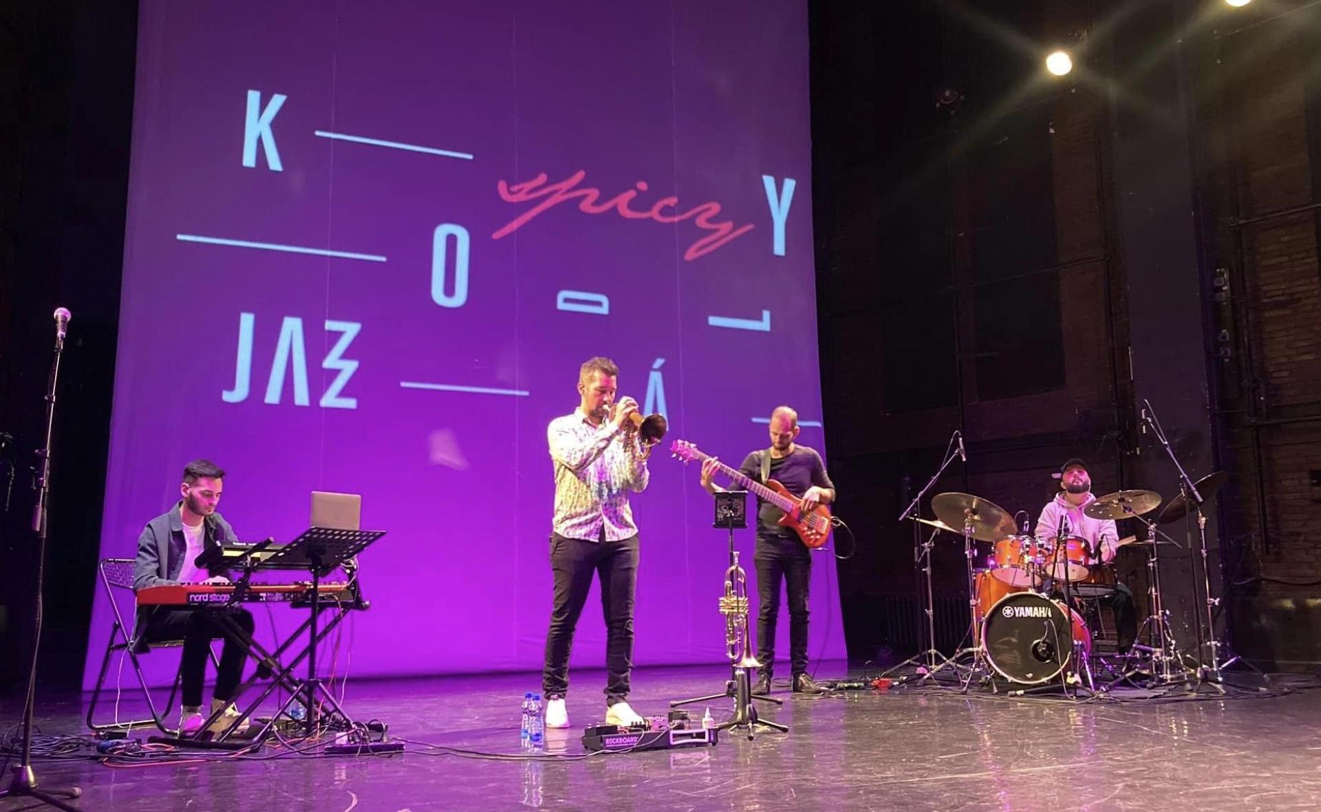 Adventi koncert a Kodály Spicy Jazz előadásával